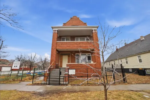 8705 S Saginaw Avenue, Chicago, IL 60617