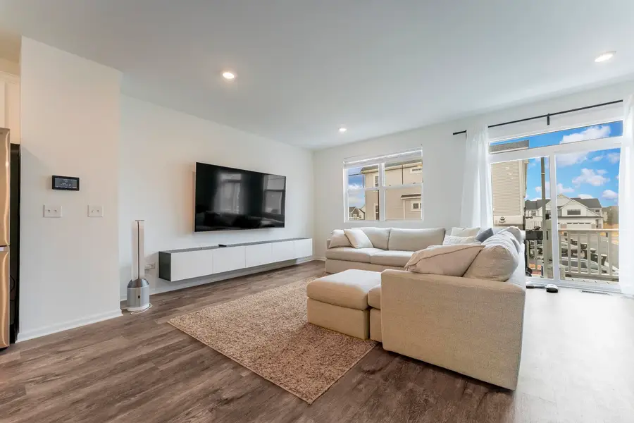 4429 Chelsea Manor Circle, Aurora, IL 60504 - #3