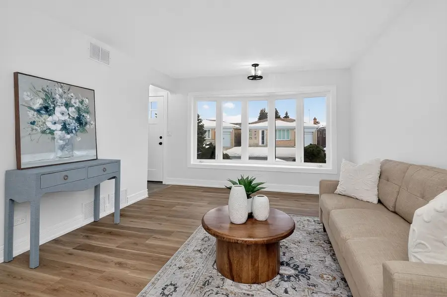 7624 W Ainslie Street, Harwood Heights, IL 60706 - #2