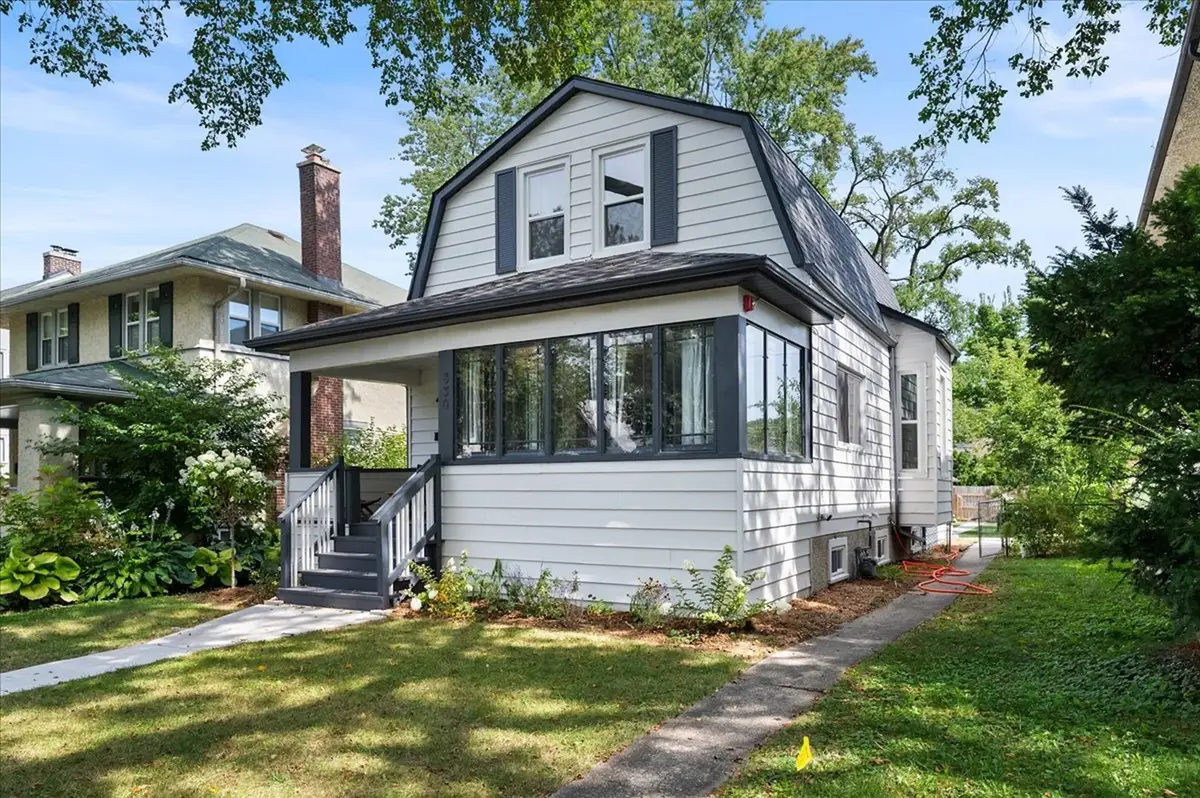 830 N Grove Avenue, Oak Park, IL 60302 - #1