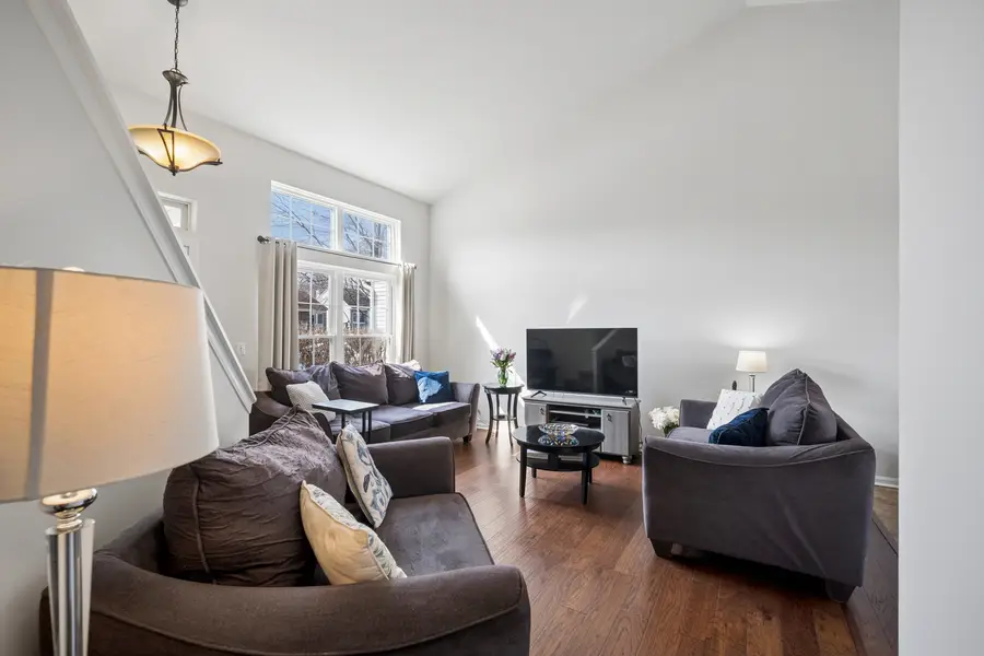 122 E Aspen Circle, Hainesville, IL 60030 - #2