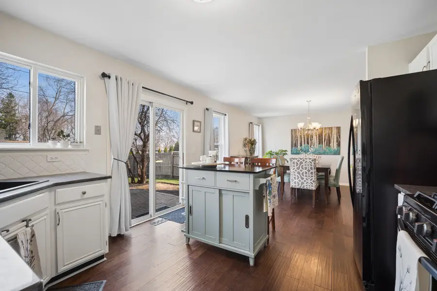 122 E Aspen Circle, Hainesville, IL 60030 - #3