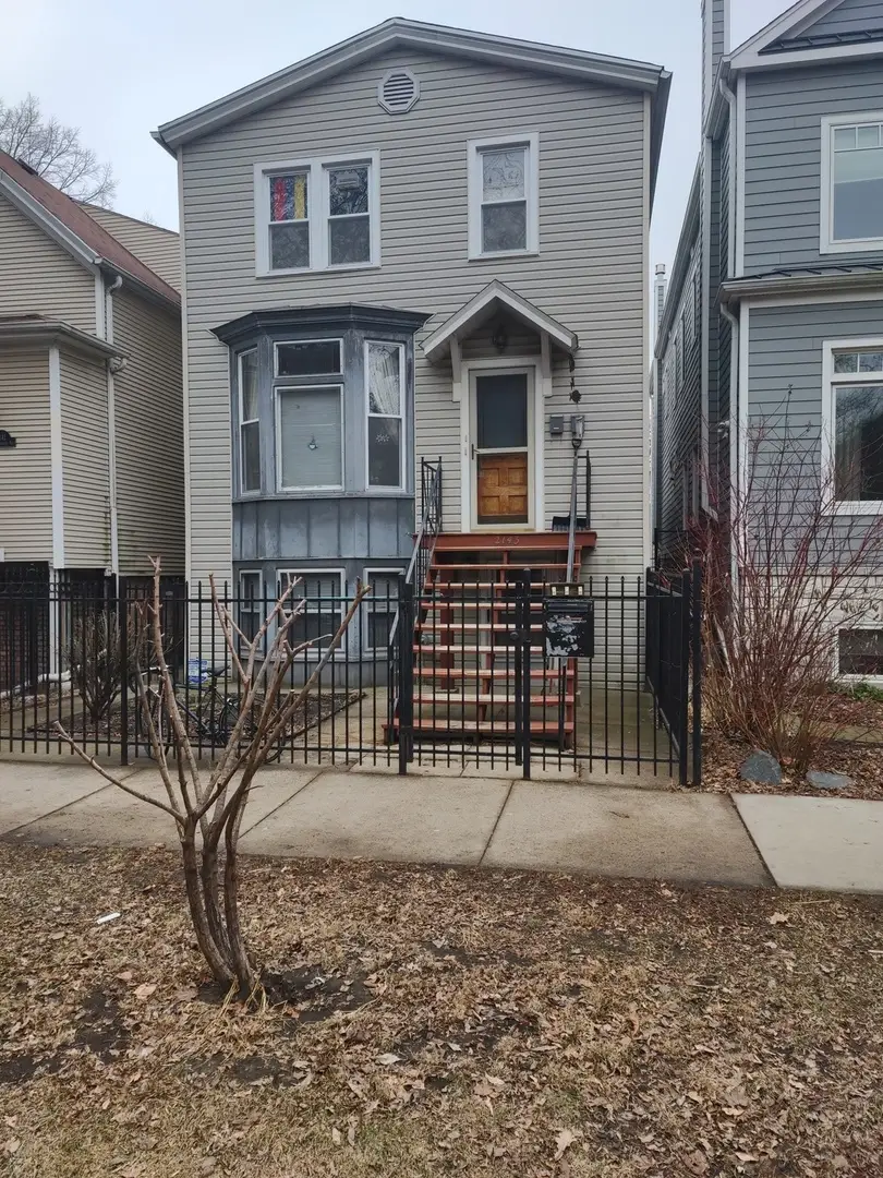 2143 W Berteau Avenue, Chicago, IL 60618 - #1