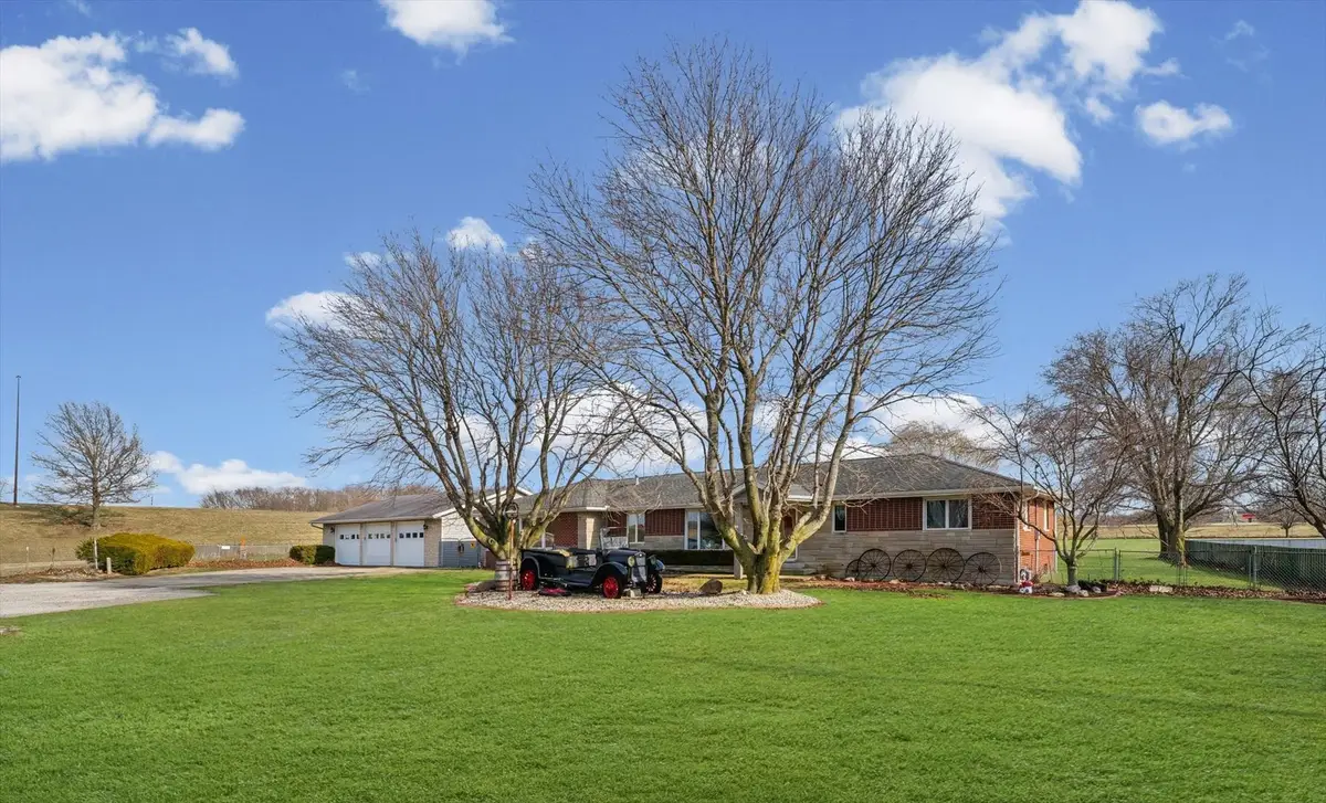 945 Troy Phillips Road, Monticello, IL 61856 - #1