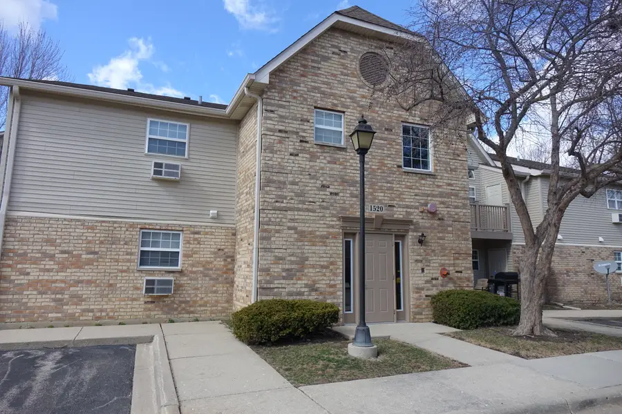 1520 W Sand Bar Court #1C, Round Lake Beach, IL 60073 - #2
