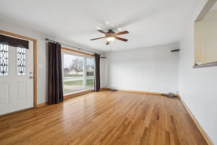 9136 Pembroke Lane, Bridgeview, IL 60455 - #3