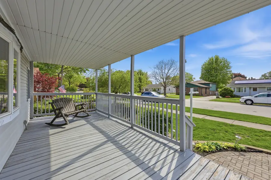 9637 Rutherford Avenue, Oak Lawn, IL 60453 - #3