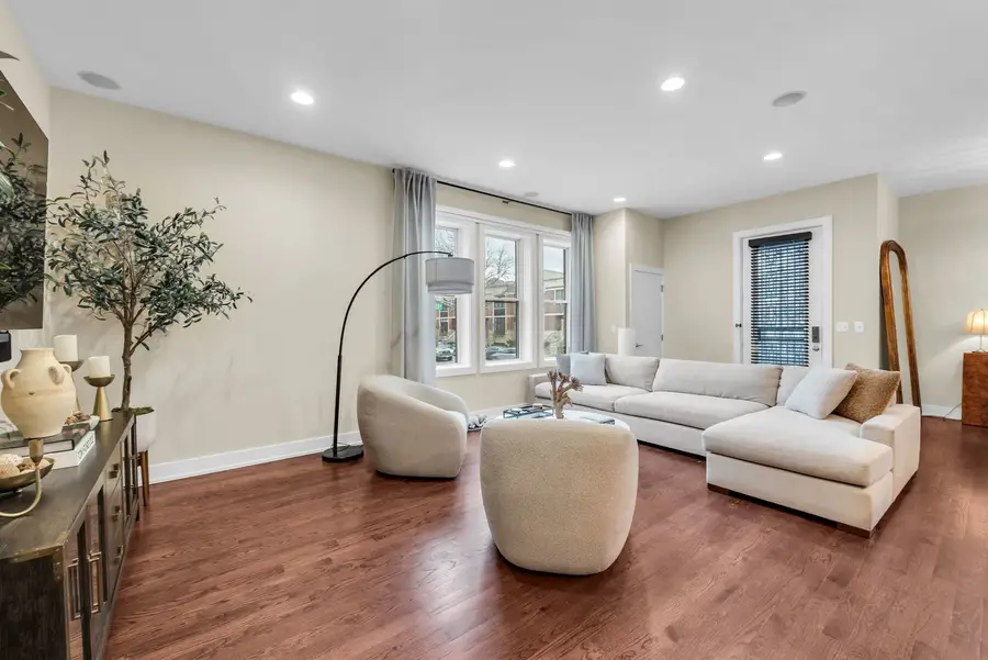 4405 N Greenview Avenue #1B, Chicago, IL 60640 - #3