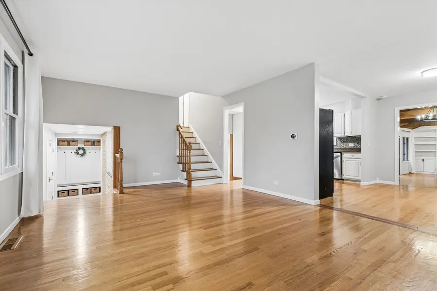 195 E Oak Glen Drive, Bartlett, IL 60103 - #3