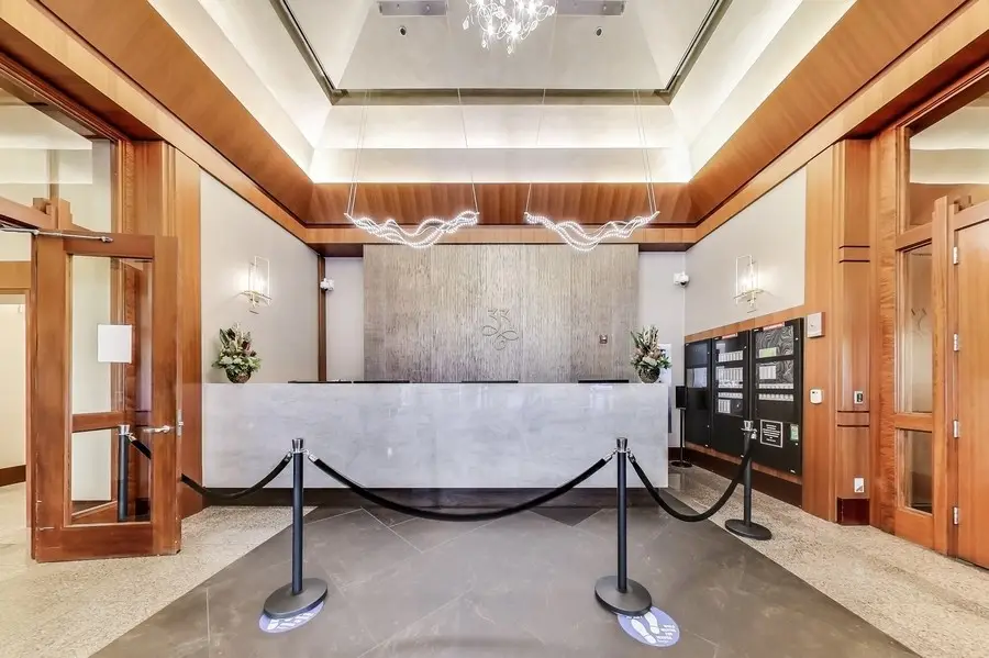 33 W Ontario Street #20A, Chicago, IL 60654 - #3