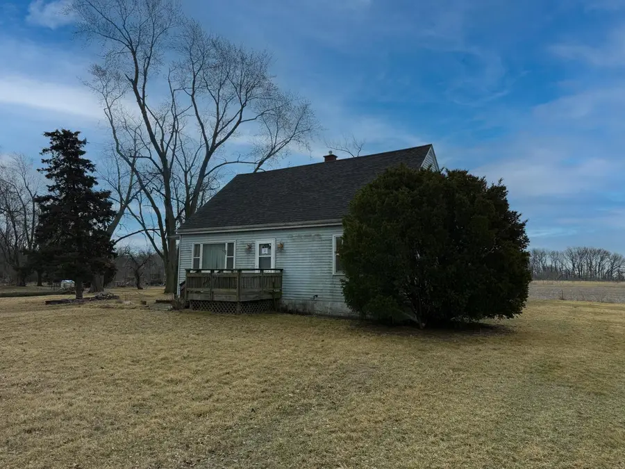 5690 W State Route 17, Kankakee, IL 60901 - #2