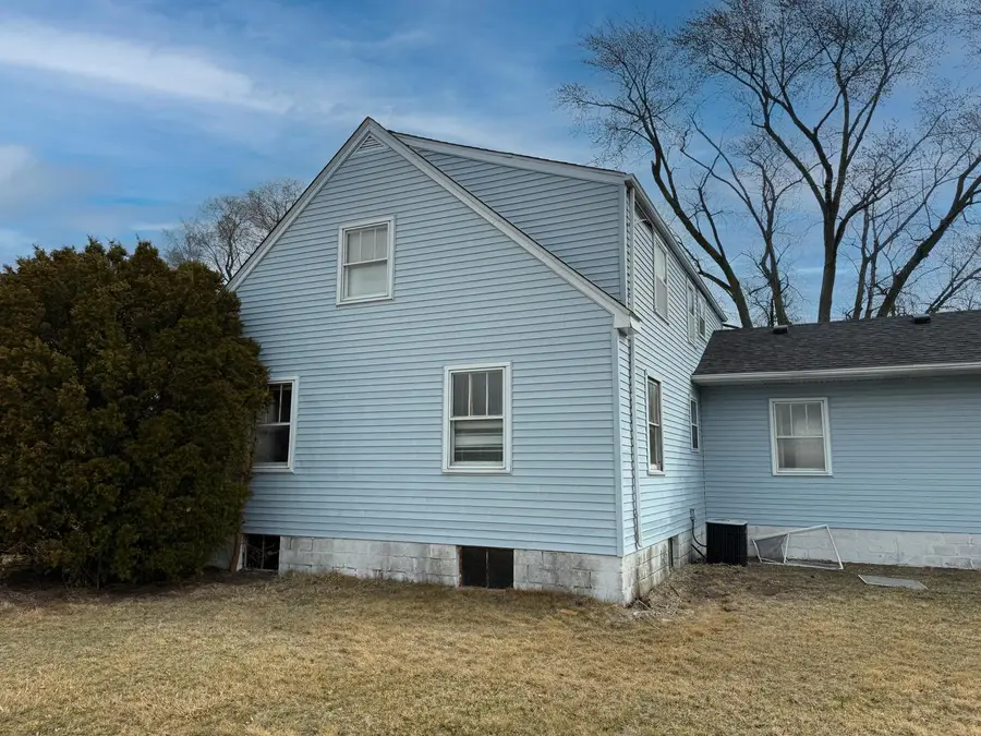 5690 W State Route 17, Kankakee, IL 60901 - #3