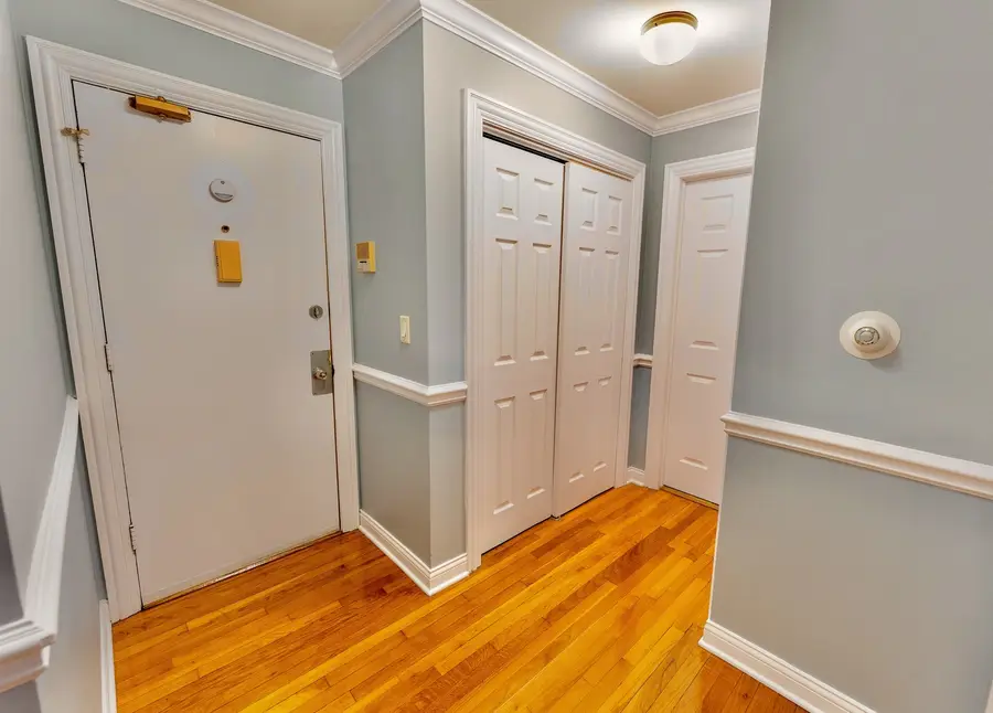 9561 Dee Road #107G, Des Plaines, IL 60016 - #3