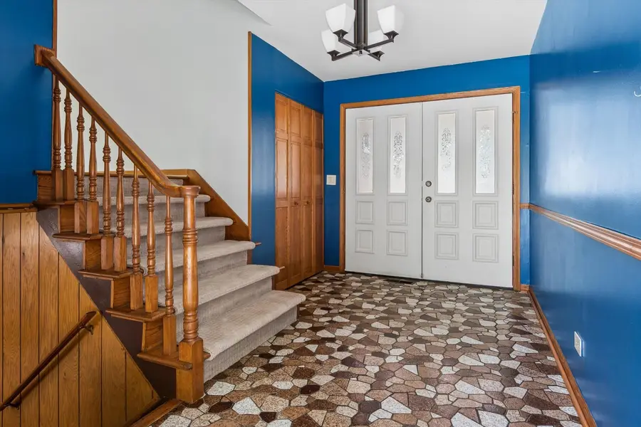 6702 Pershing Court, Woodridge, IL 60517 - #3