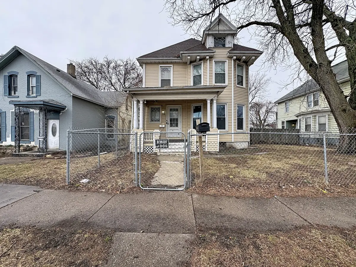 1640 W 3rd Street, Davenport, IA 52802 - #1