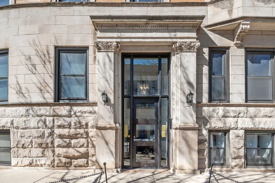 4208 N Kenmore Avenue #1C, Chicago, IL 60613 - #2