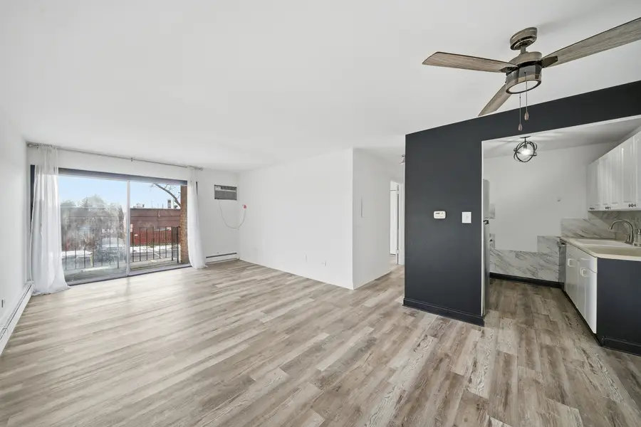 2 E Dundee Quarter Drive #B201, Palatine, IL 60074 - #3