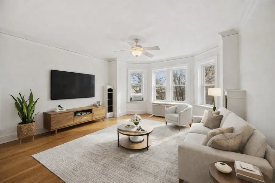 7348 Lake Street #2E, River Forest, IL 60305 - #3