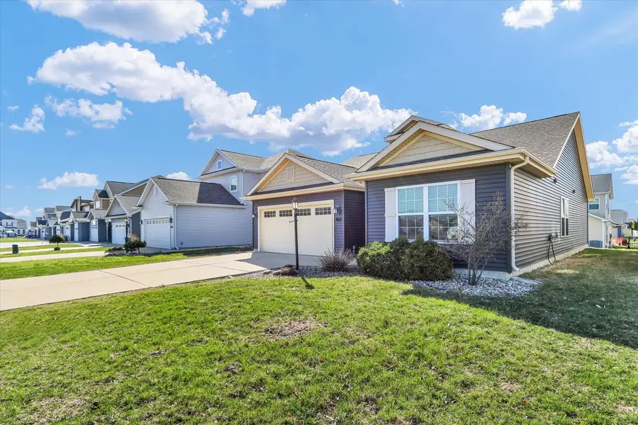 407 Bardeen Lane, Champaign, IL 61822 - #2