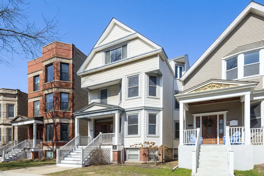 2108 W Addison Street, Chicago, IL 60618 - #2
