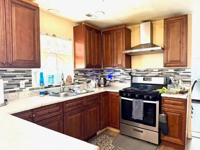 10309 Parkside Avenue, Oak Lawn, IL 60453 - #2