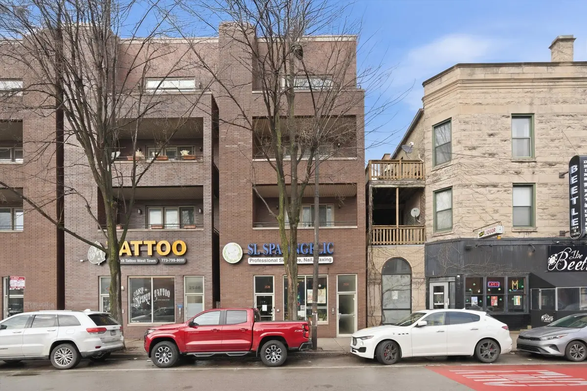 2538 W Chicago Avenue #4, Chicago, IL 60622 - #1