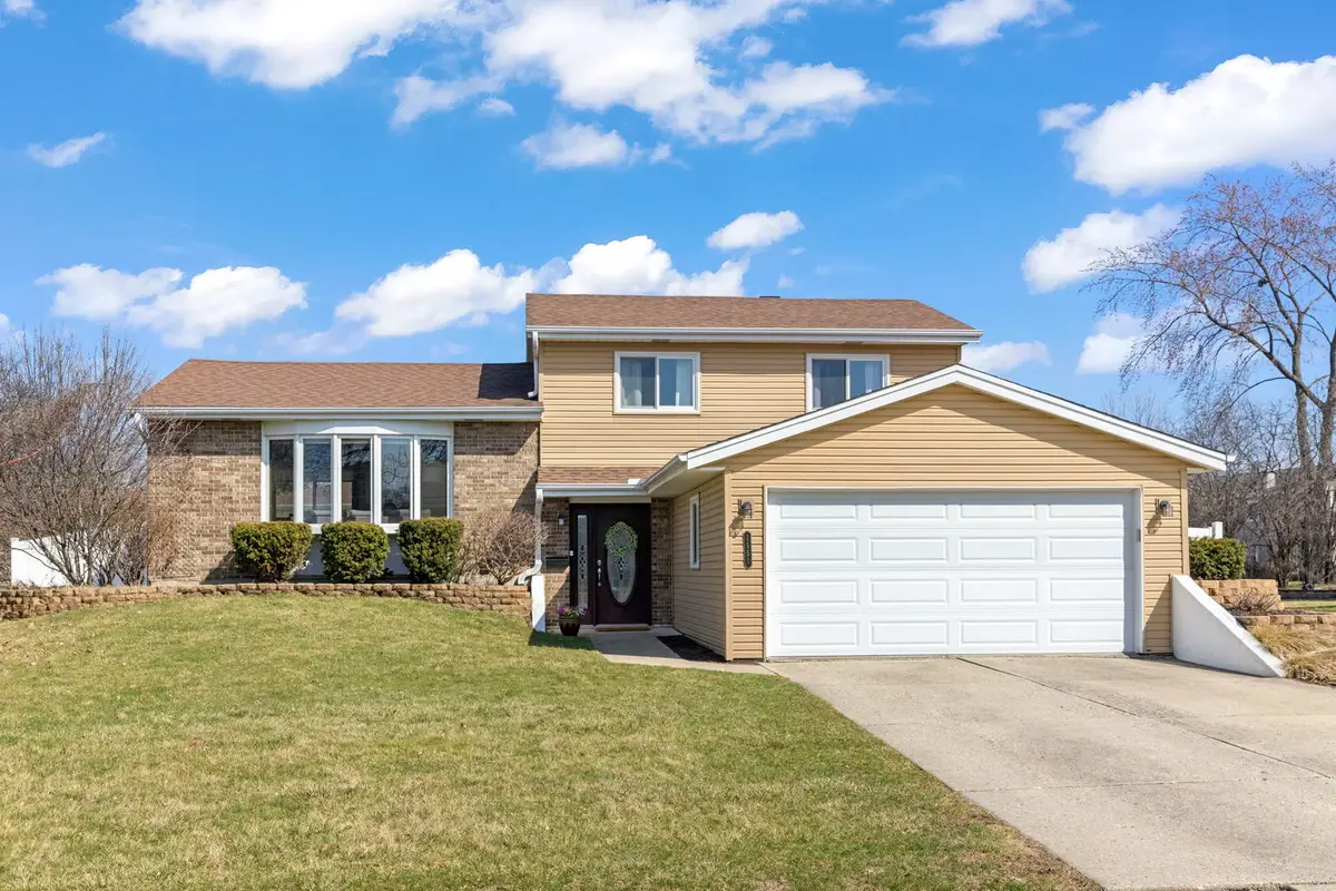 1551 Briarcliffe Boulevard, Wheaton, IL 60189 - #1