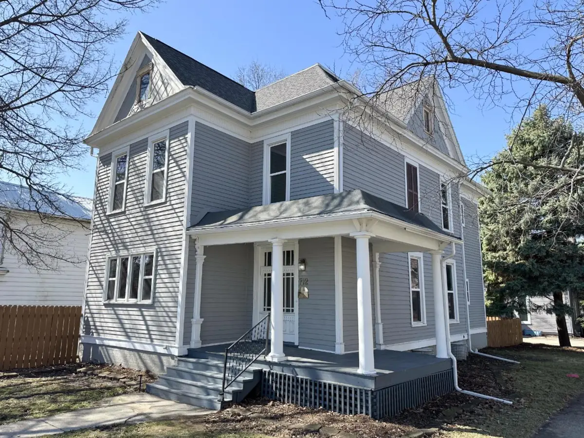 712 N Roosevelt Street, Bloomington, IL 61701 - #1