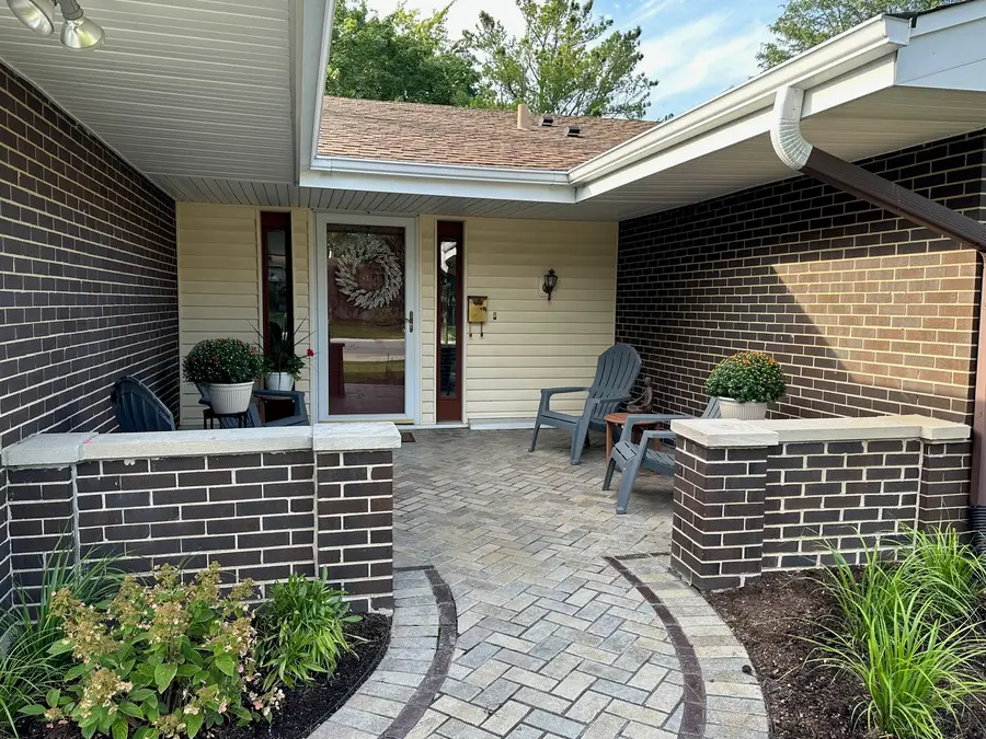 23W302 Cambridge Court, Glen Ellyn, IL 60137 - #3