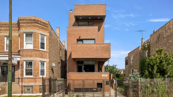 3711 S Damen Avenue #3, Chicago, IL 60609