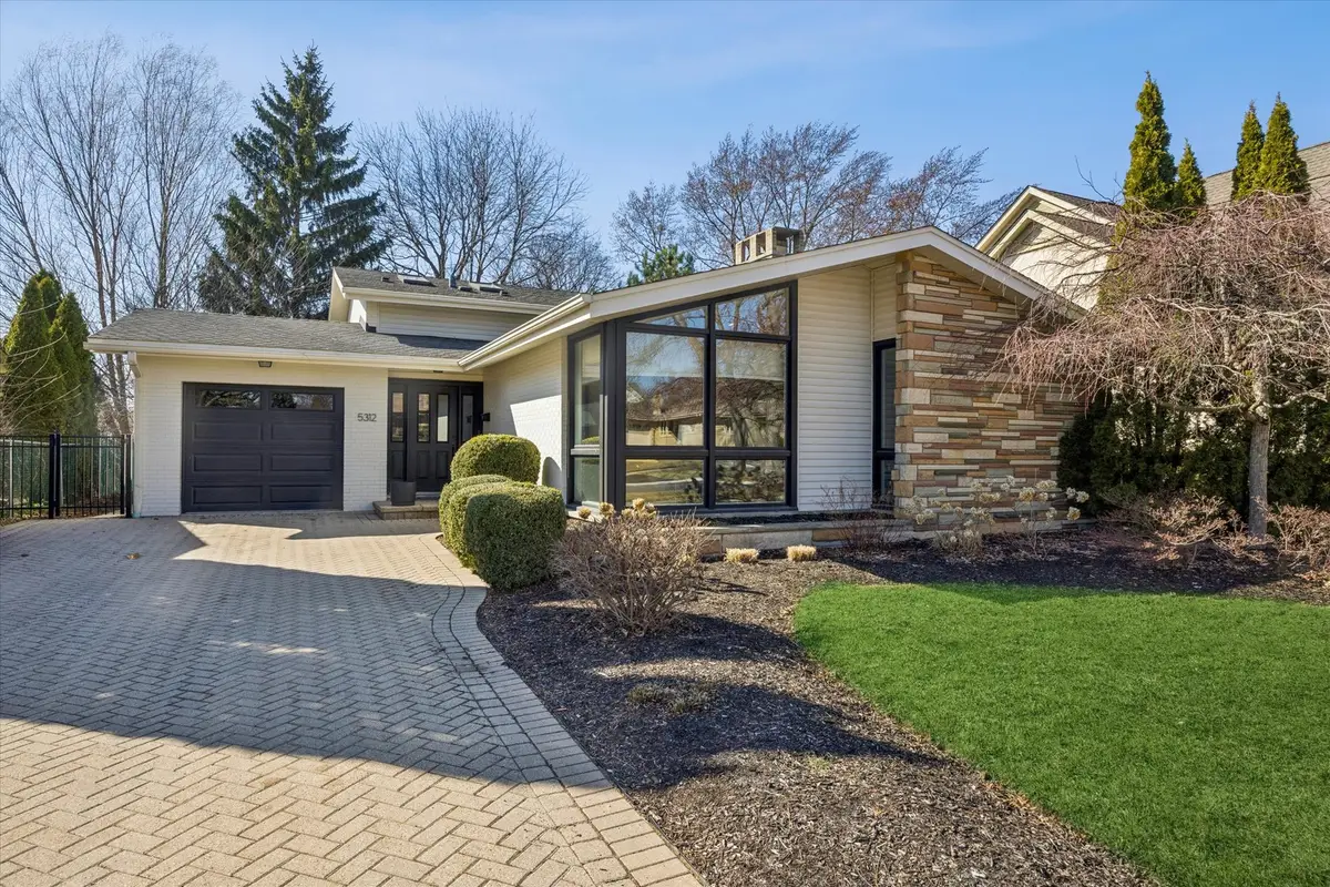 5312 Howard Avenue, Western Springs, IL 60558 - #1