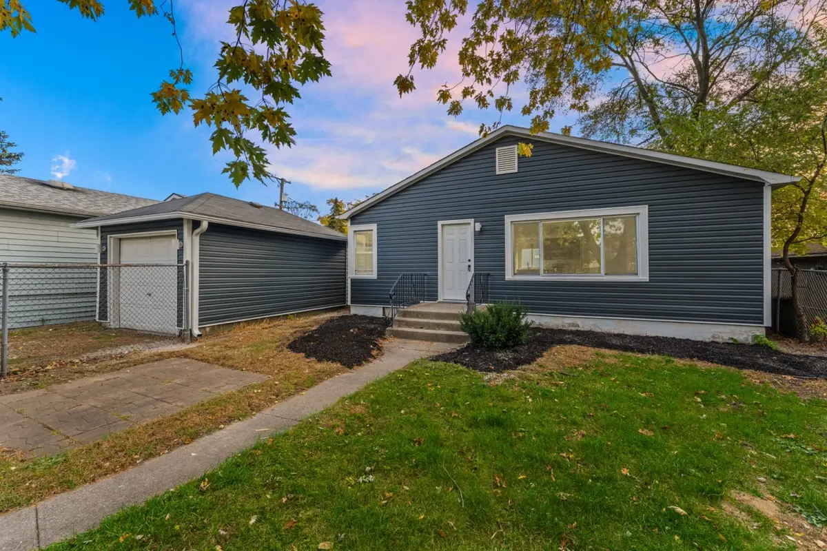 18241 Ridgewood Avenue, Lansing, IL 60438 - #1