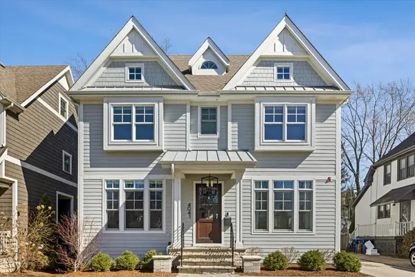 4041 Johnson Avenue, Western Springs, IL 60558