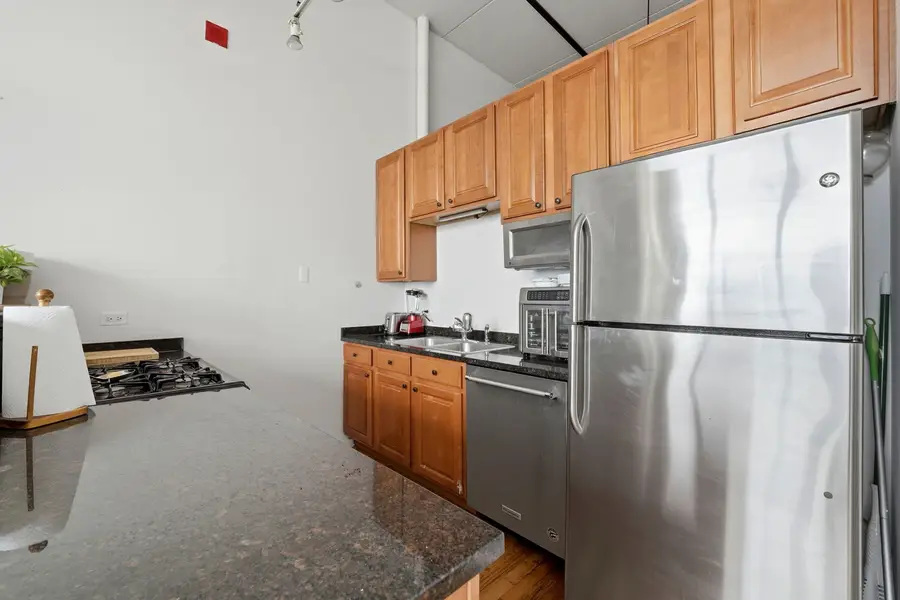 1645 W Ogden Avenue #714, Chicago, IL 60612 - #3