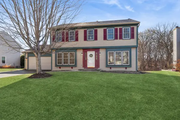 701 N Carriage Hill Road, Island Lake, IL 60042