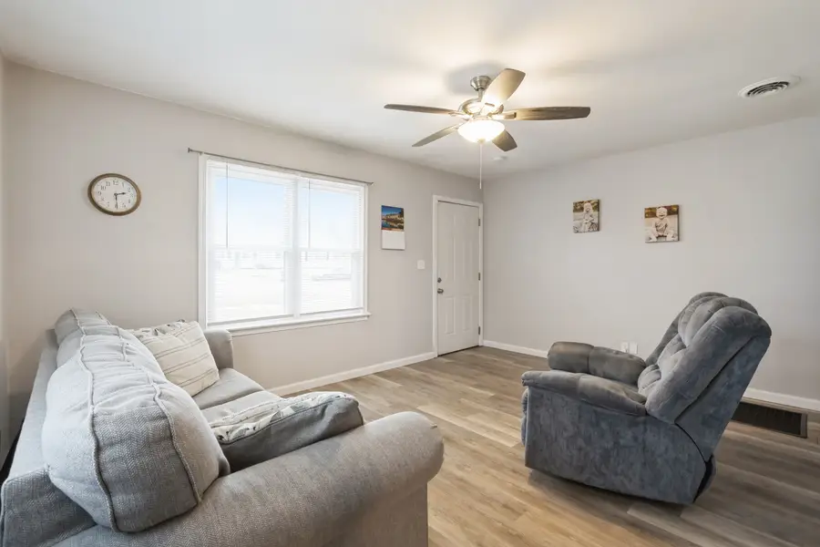 816 Lincoln Boulevard, Clinton, IA 52732 - #3