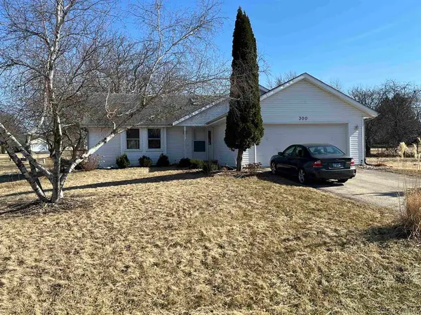 300 Lamplighter Loop, Poplar Grove, IL 61065