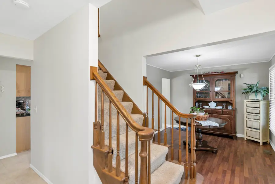 1814 Cambridge Drive, Saint Charles, IL 60174 - #2