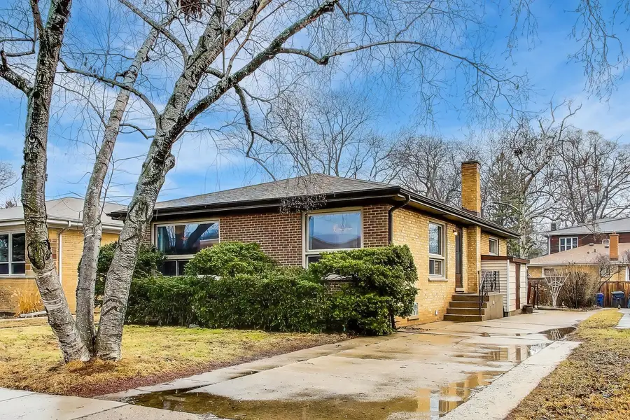 2437 Crawford Avenue, Evanston, IL 60201 - #3