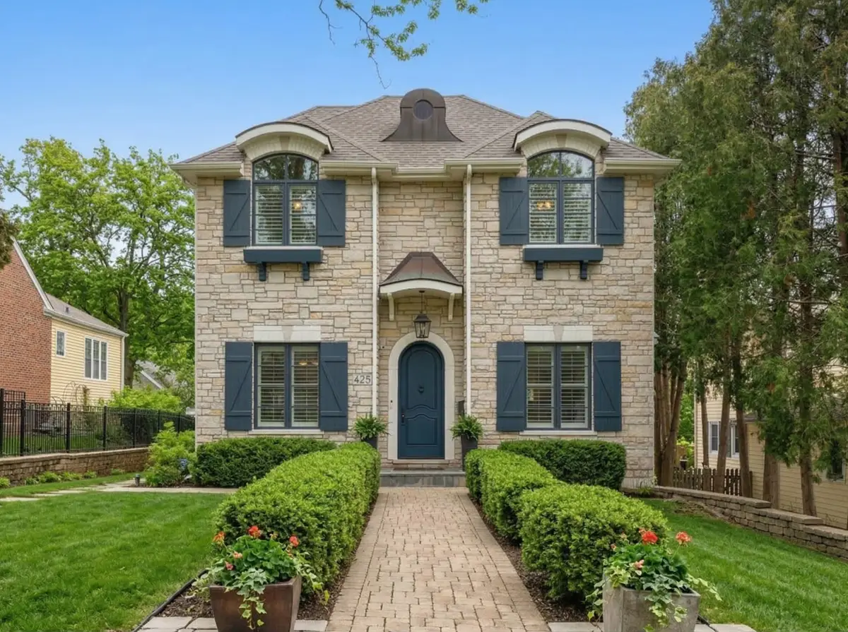 425 S Quincy Avenue, Hinsdale, IL 60521 - #1