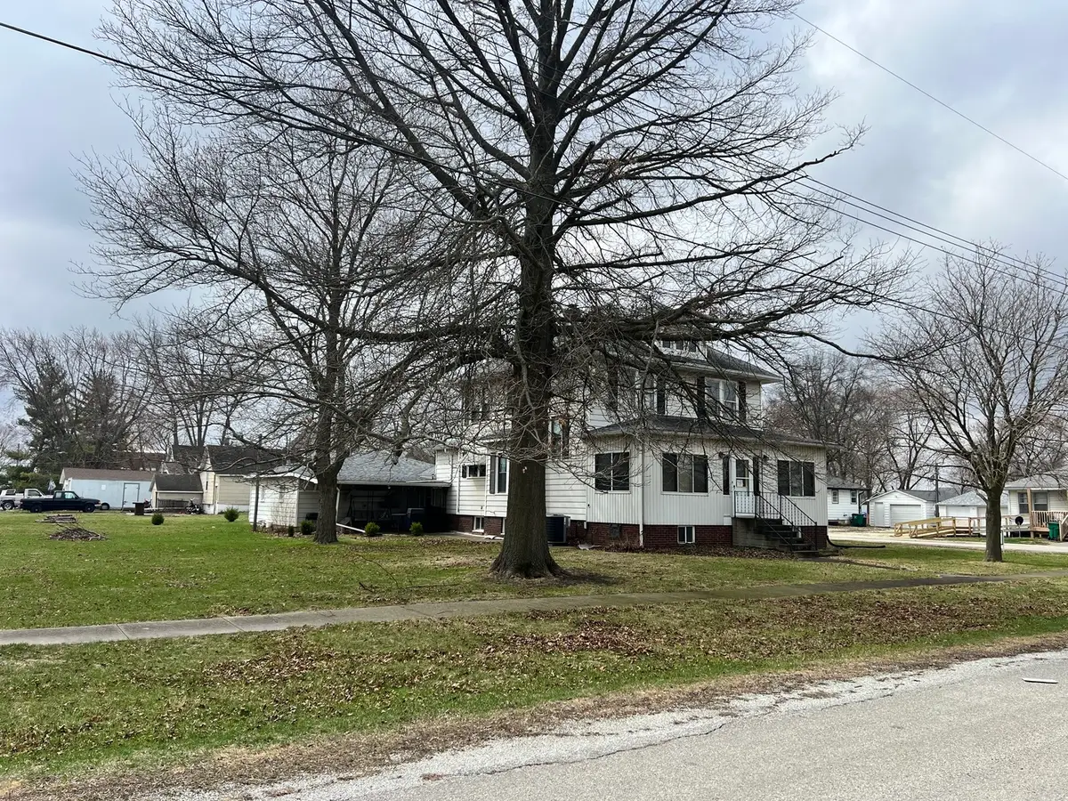 111 W Central Street, Buckley, IL 60918 - #1