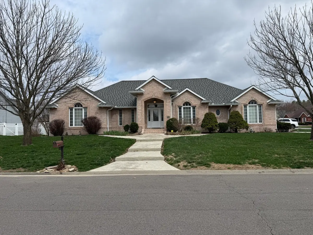 810 New Day Way, Marion, IL 62959 - #1