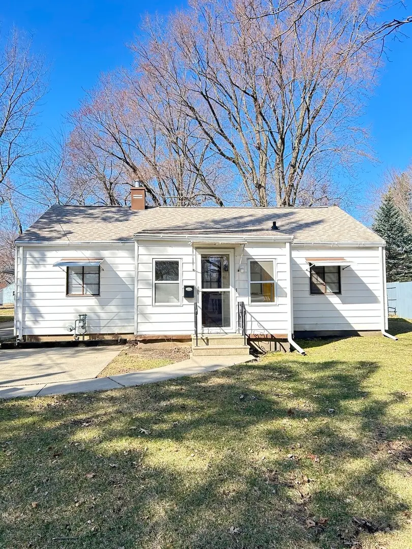 1510 Guiles Avenue, Mendota, IL 61342 - #1