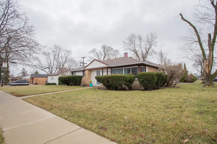 609 E Thacker Street, Des Plaines, IL 60016 - #3