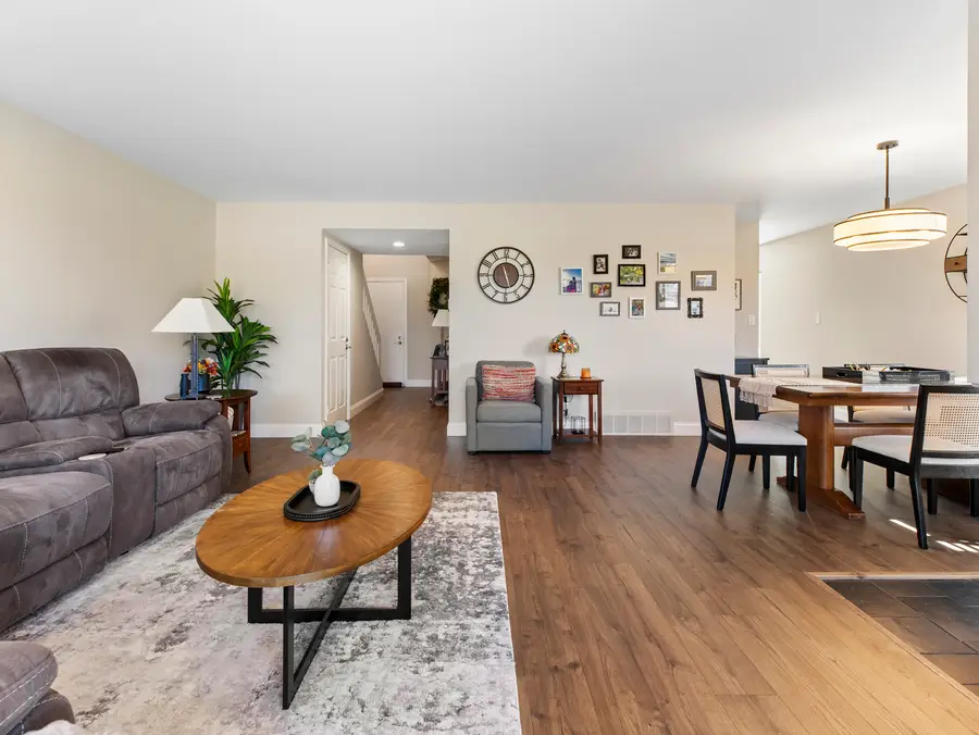 186 Shoreline Road, Barrington, IL 60010 - #3