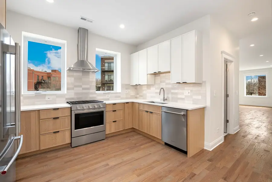 3354 N Whipple Street #2F, Chicago, IL 60618 - #2