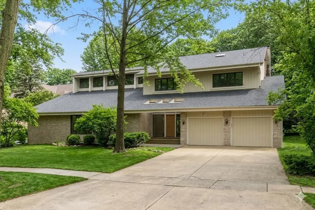 371 W Arboretum Circle, Wheaton, IL 60189 - #1