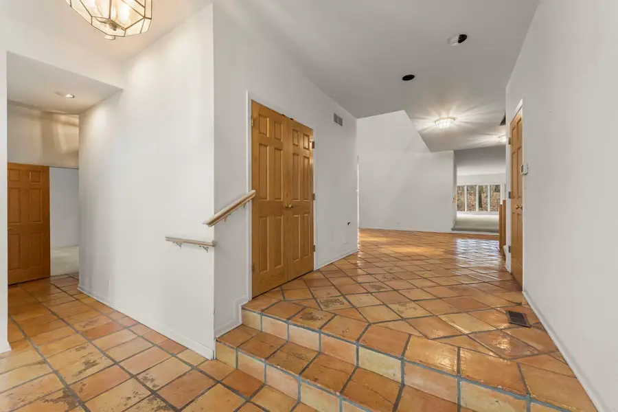 371 W Arboretum Circle, Wheaton, IL 60189 - #3