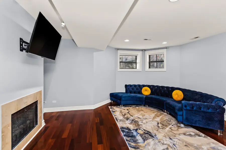 4111 N Kenmore Avenue #1NG, Chicago, IL 60613 - #2