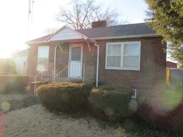 423 3rd Street, Rosiclare, IL 62982 - #2